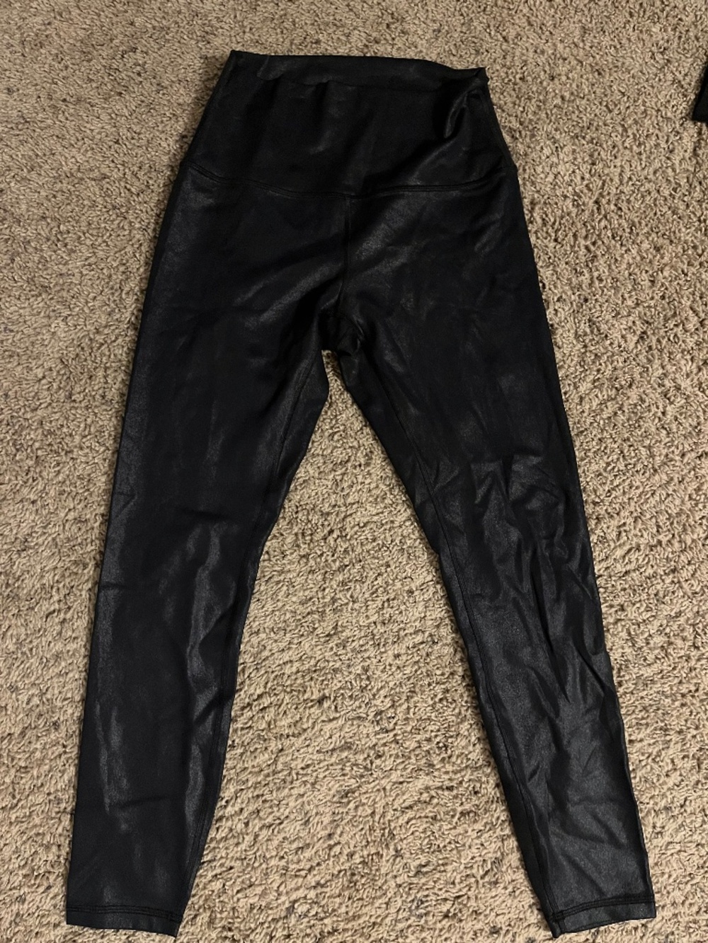 Women’s faux leather leggings